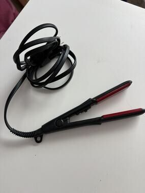 Tool Science Mini Flat Iron Black Red Long Cord One Heat Setting